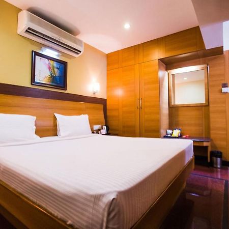 Malles Manotaa Chennai Room photo