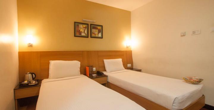 Malles Manotaa Chennai Exterior photo