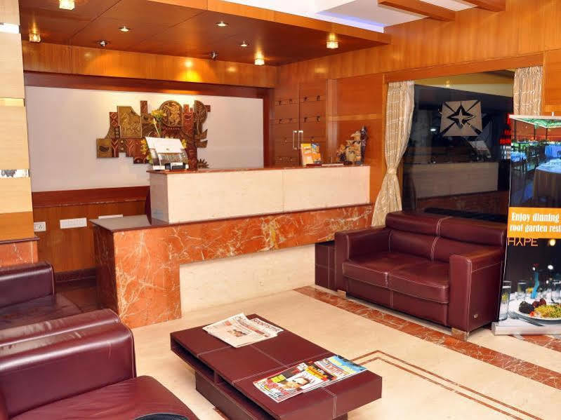 Malles Manotaa Chennai Exterior photo